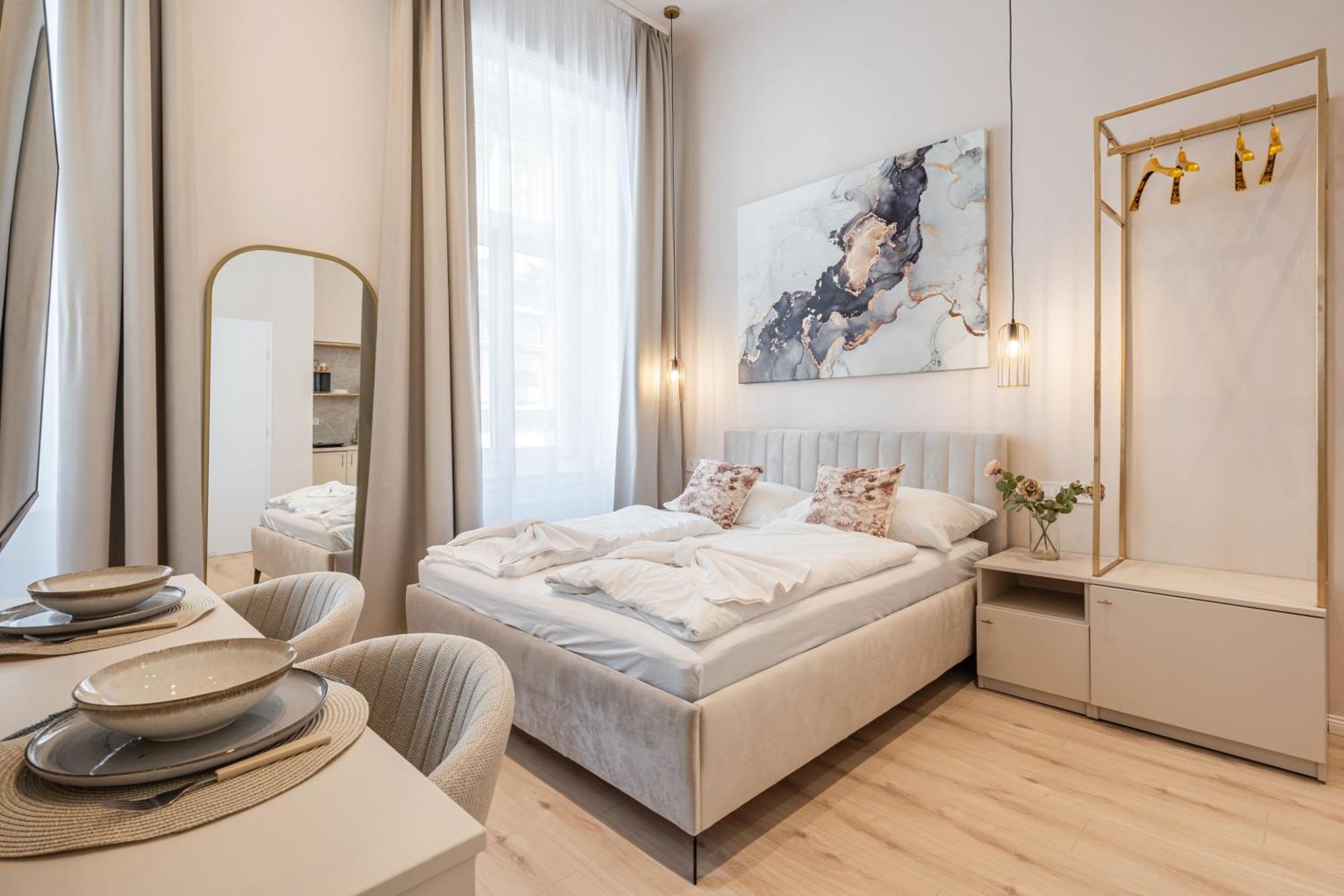 W30 - Wesselenyi Charming - Location By Bqa Appartamento Budapest